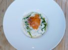 Brouillade d&rsquo;oeuf au saumon fumé et écume de muscade