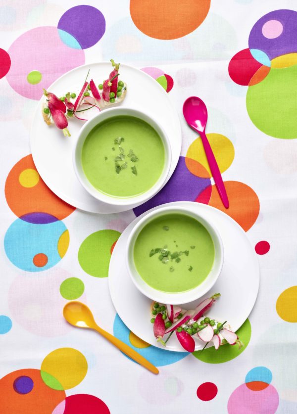 Vichyssoise-de-petits-pois-et-ses-radis-bio